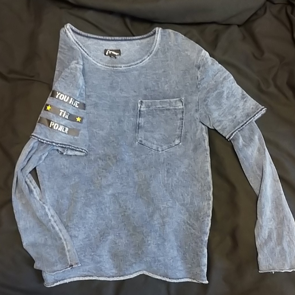 Boys long sleeve shirt.  Art Class